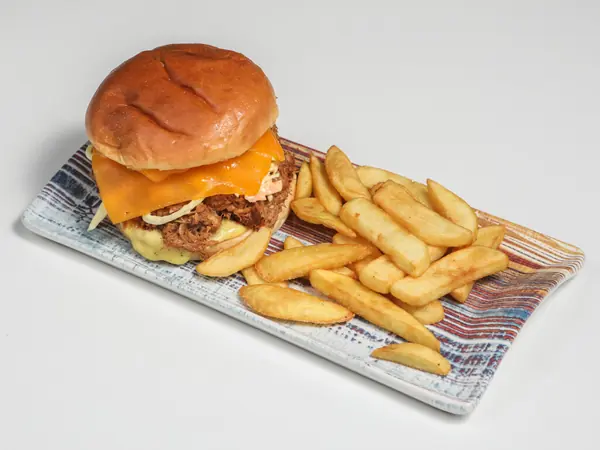 Pulled pork burger